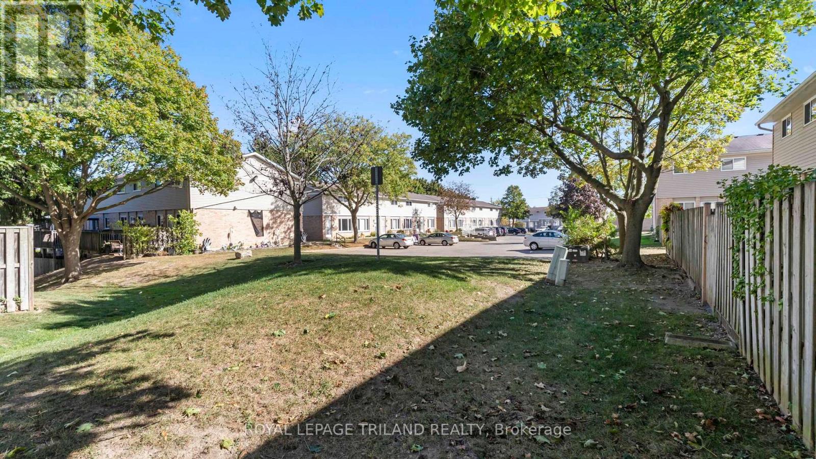 40 - 320 Westminster Avenue, London South, Ontario  N6C 5H5 - Photo 32 - X12476403