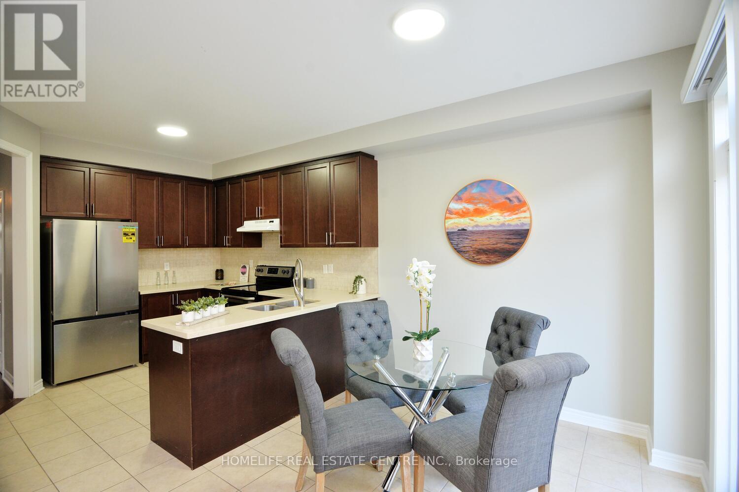 71 Villadowns Trail, Brampton, Ontario  L6R 3Y8 - Photo 19 - W12628800