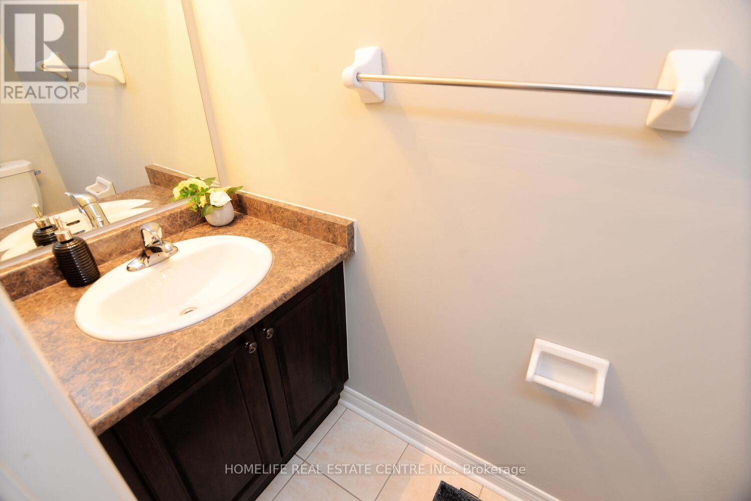 71 Villadowns Trail, Brampton, Ontario  L6R 3Y8 - Photo 23 - W12628800