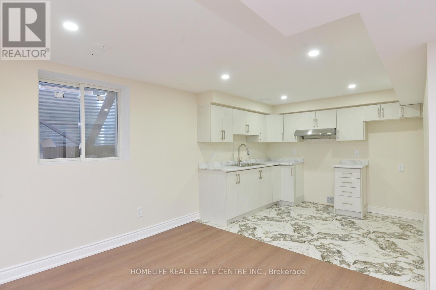 71 Villadowns Trail, Brampton, Ontario  L6R 3Y8 - Photo 39 - W12628800