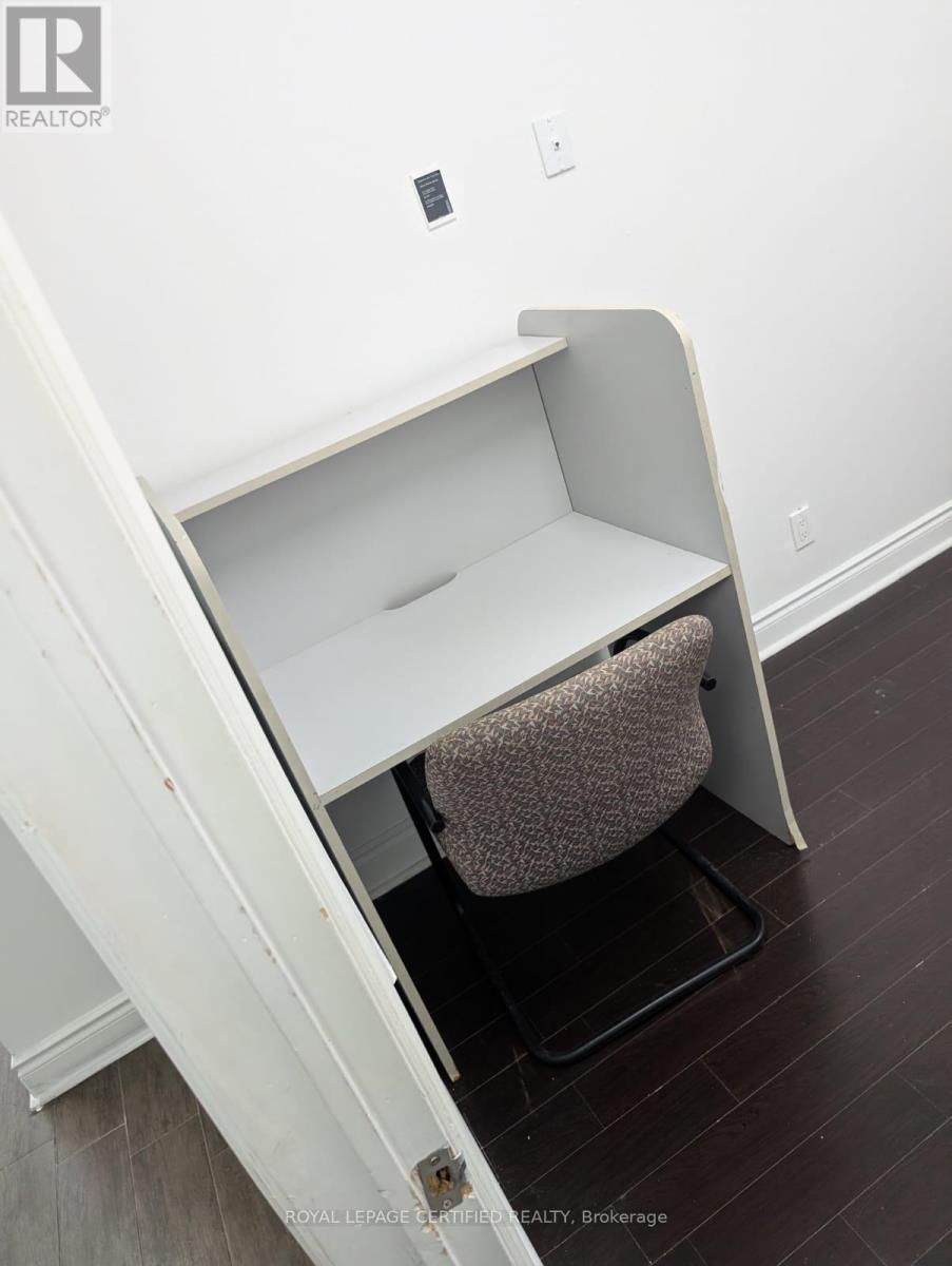 8 - 30 Intermodal Drive, Brampton, Ontario  L6T 5K1 - Photo 11 - W12628830