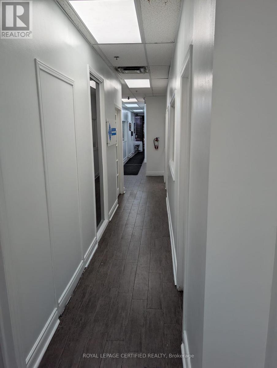 8 - 30 Intermodal Drive, Brampton, Ontario  L6T 5K1 - Photo 5 - W12628830