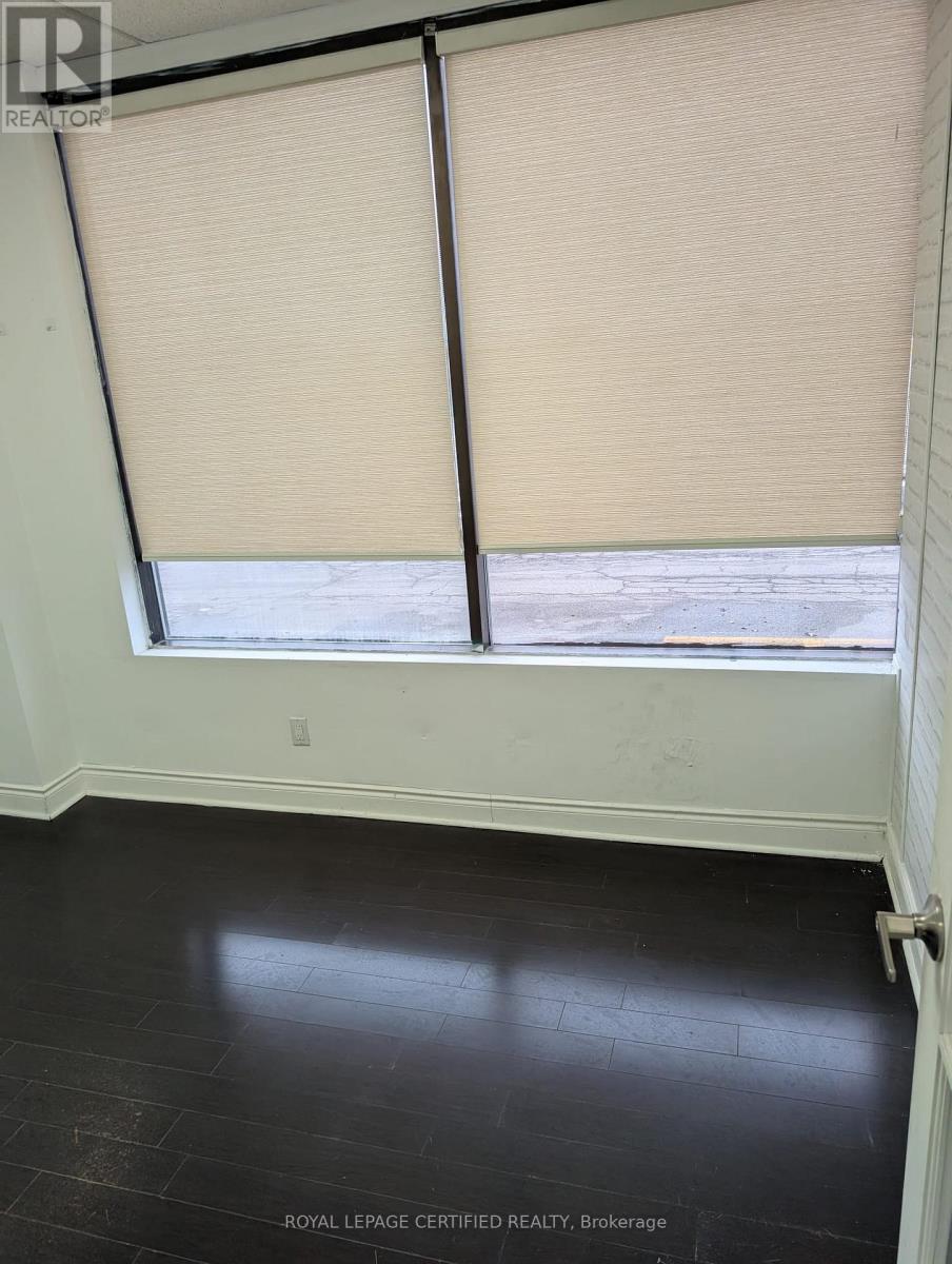 8 - 30 Intermodal Drive, Brampton, Ontario  L6T 5K1 - Photo 6 - W12628830