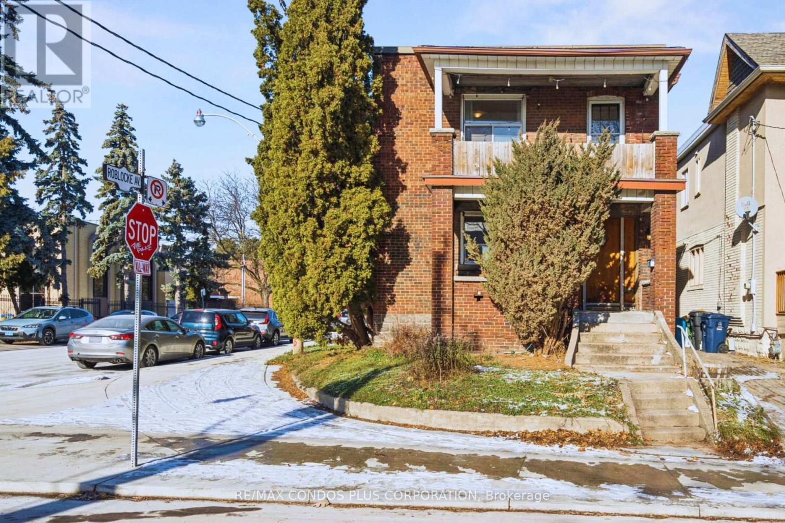 18 LEEDS STREET, Toronto, Ontario