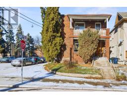 18 LEEDS STREET, Toronto, Ontario