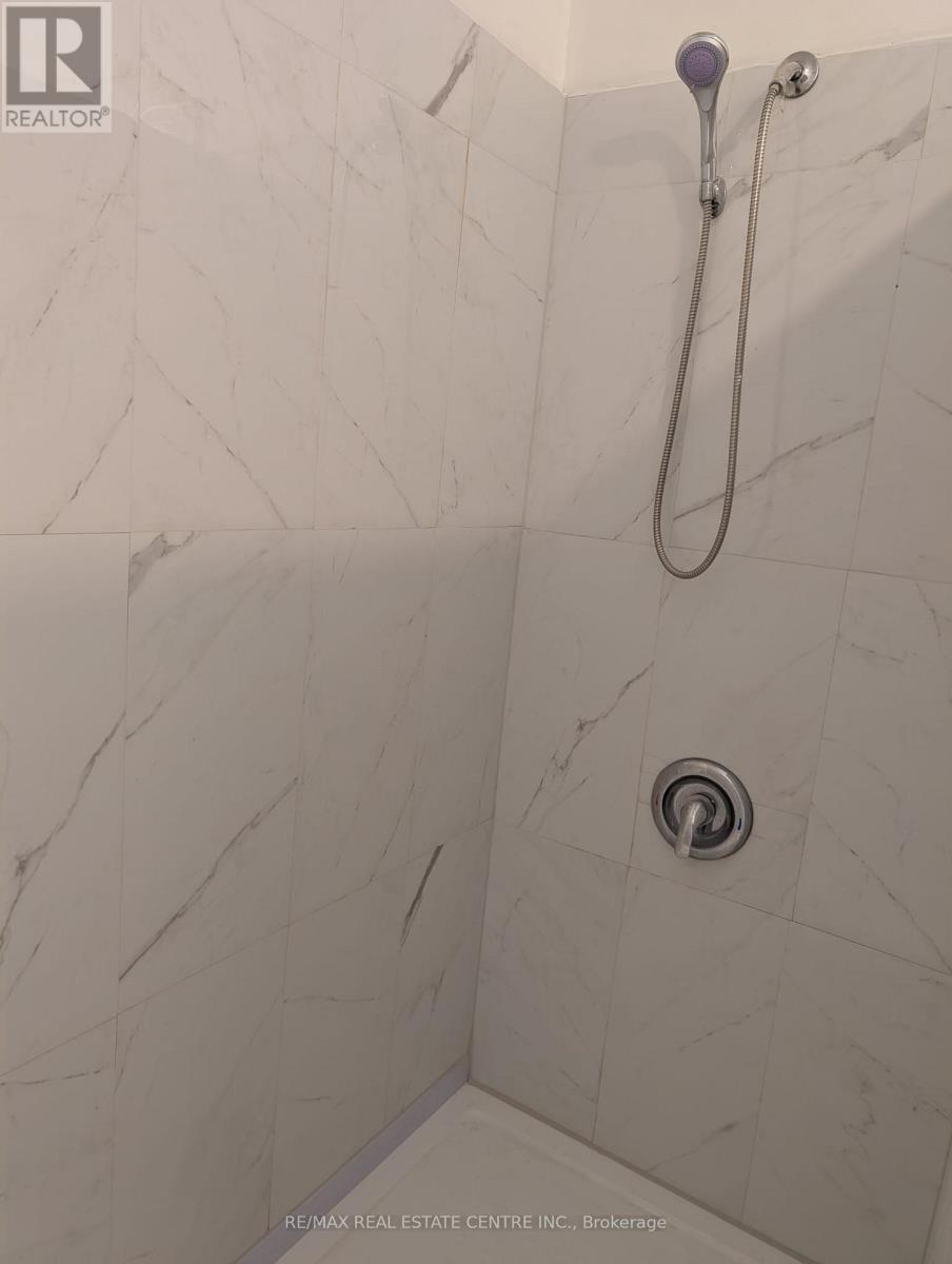 5145 Kitchener Street, Niagara Falls, Ontario  L2G 1B1 - Photo 16 - X12628806