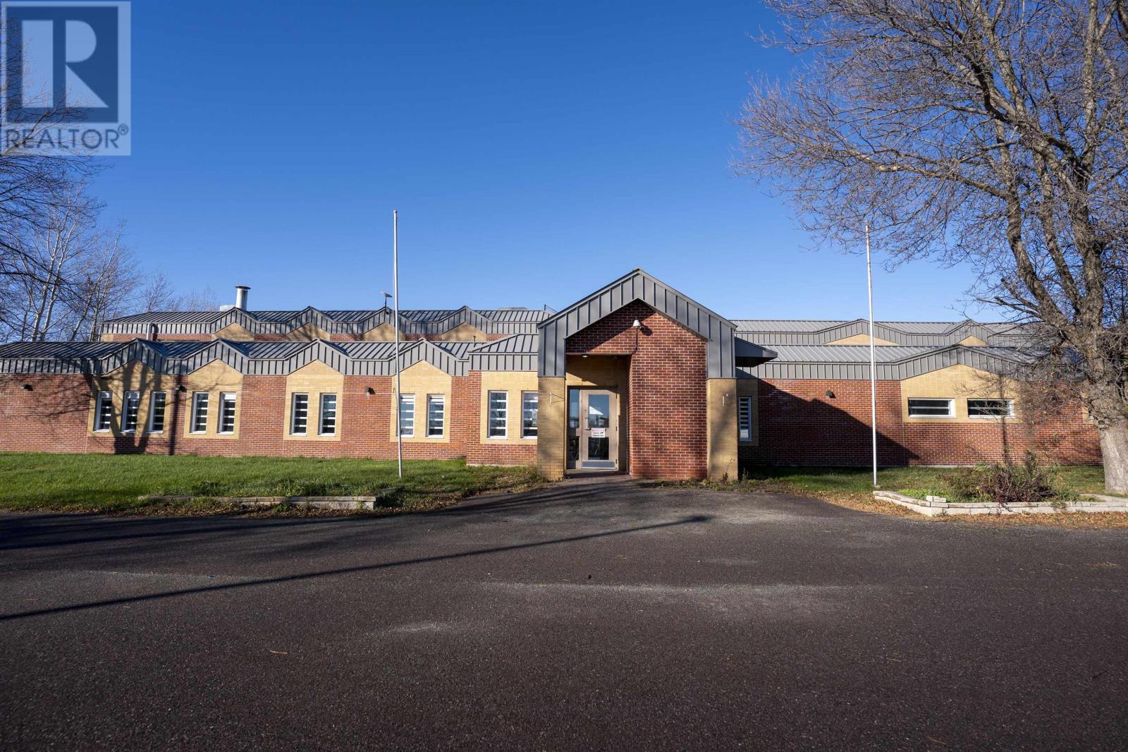 1024 Oliver Rd, Thunder Bay, Ontario P7B 7A5 - Photo 31 - TB253574