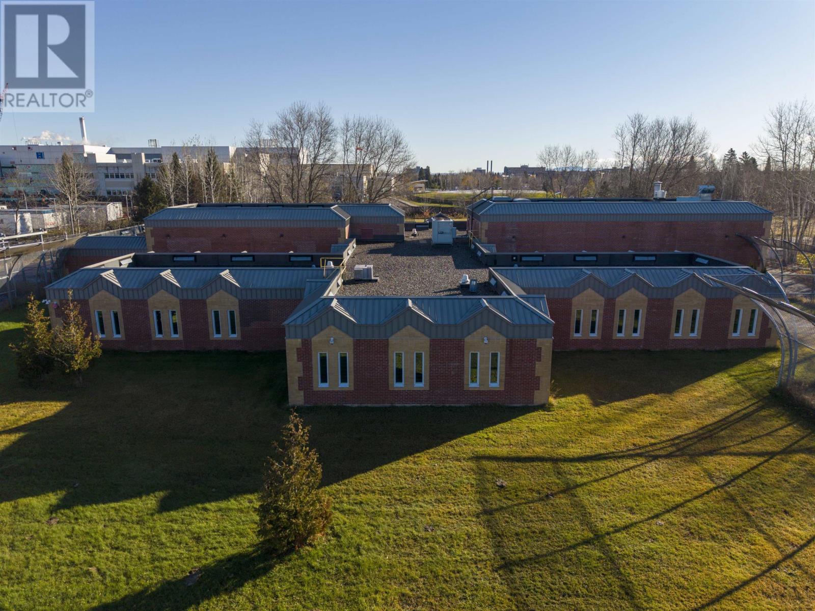 1024 Oliver Rd, Thunder Bay, Ontario P7B 7A5 - Photo 35 - TB253574