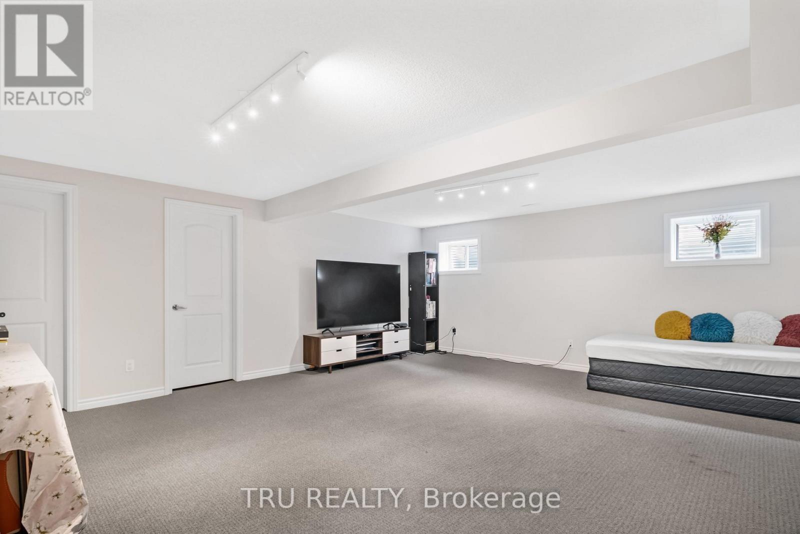 20 Coppermine Street, Ottawa, Ontario  K2J 6P6 - Photo 28 - X12628854