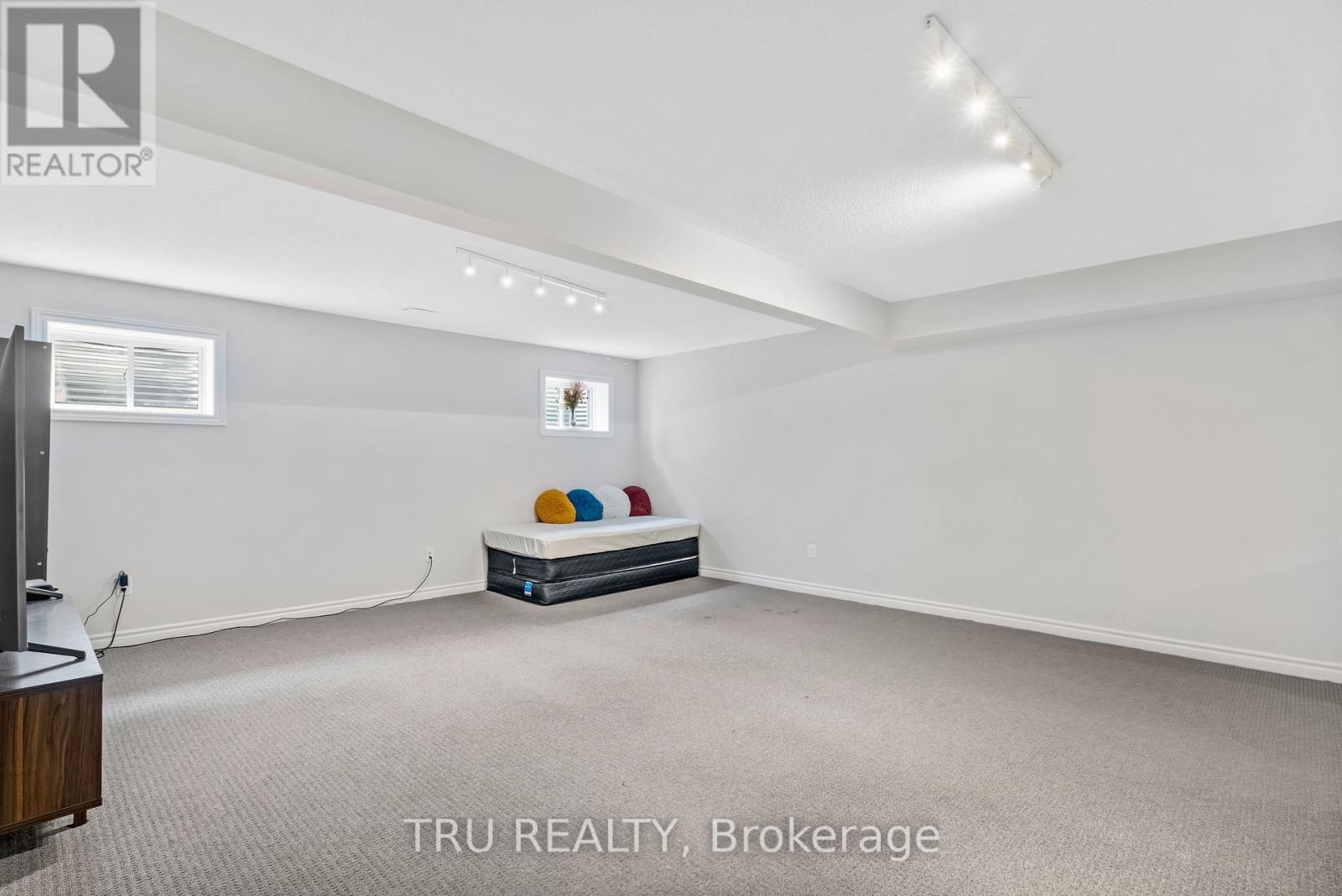 20 Coppermine Street, Ottawa, Ontario  K2J 6P6 - Photo 29 - X12628854