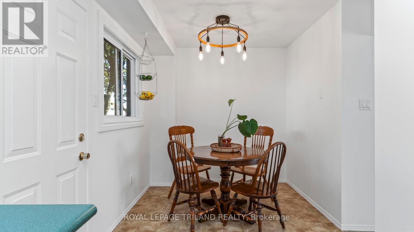 40 - 320 Westminster Avenue, London South, Ontario  N6C 5H5 - Photo 13 - X12476403