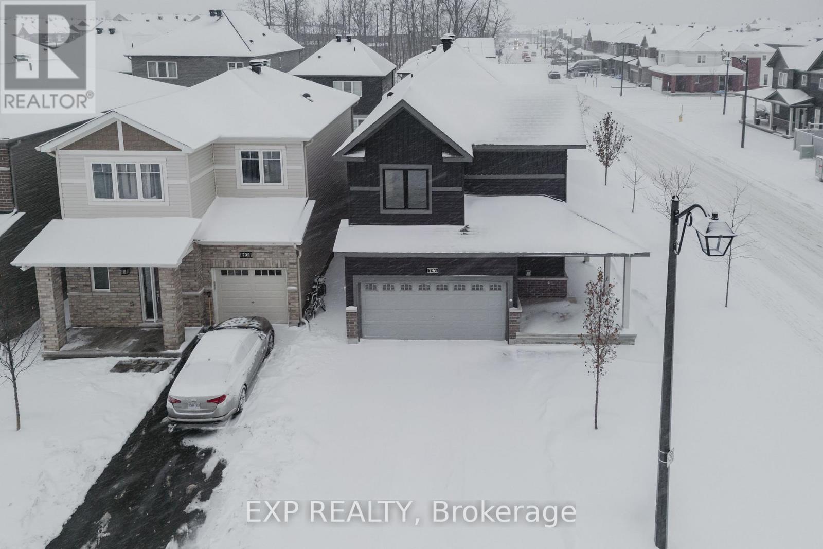 796 Cappamore Drive, Ottawa, Ontario K2J 6V6 - Photo 2 - X12445798