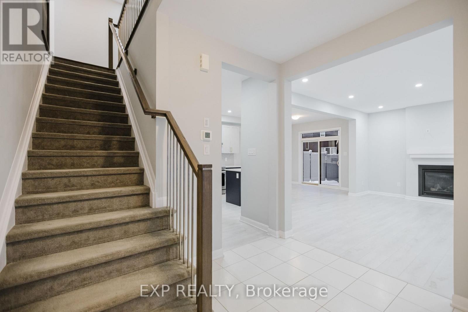 796 Cappamore Drive, Ottawa, Ontario K2J 6V6 - Photo 8 - X12445798