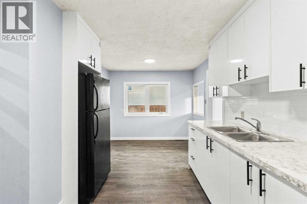 8531 47 Avenue Nw, Calgary, Alberta T3B 1Z8 - Photo 3 - A2274658