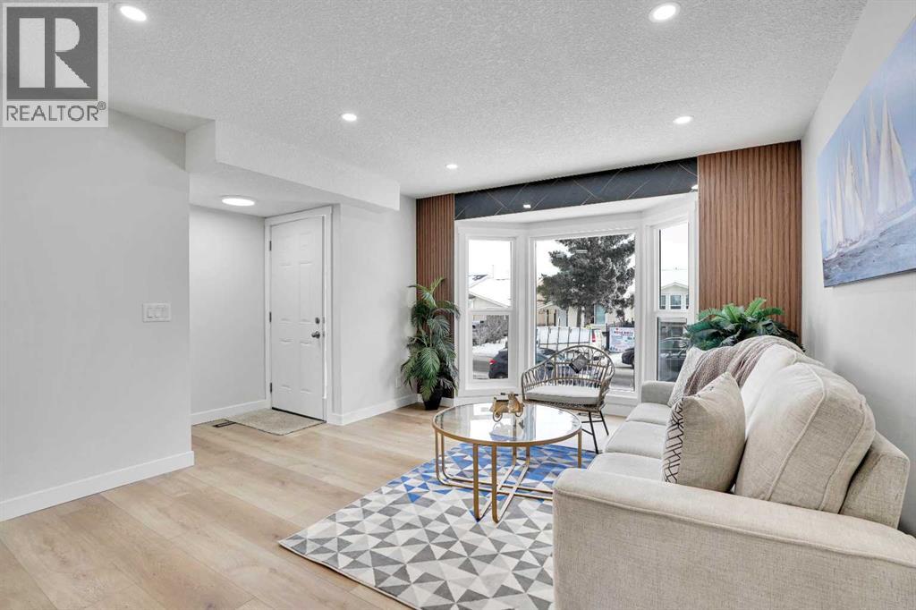 309 Falwood Way Ne, Calgary, Alberta T3J 1A9 - Photo 4 - A2274902