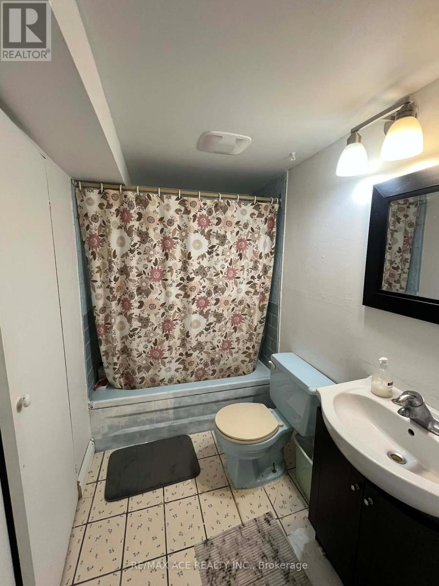 294 Pharmacy Avenue, Toronto, Ontario  M1L 3G2 - Photo 14 - E12628878