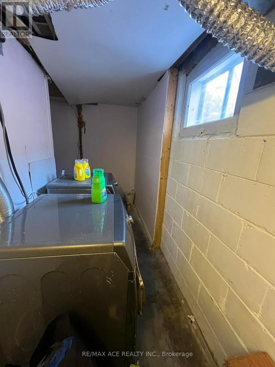 294 Pharmacy Avenue, Toronto, Ontario  M1L 3G2 - Photo 15 - E12628878