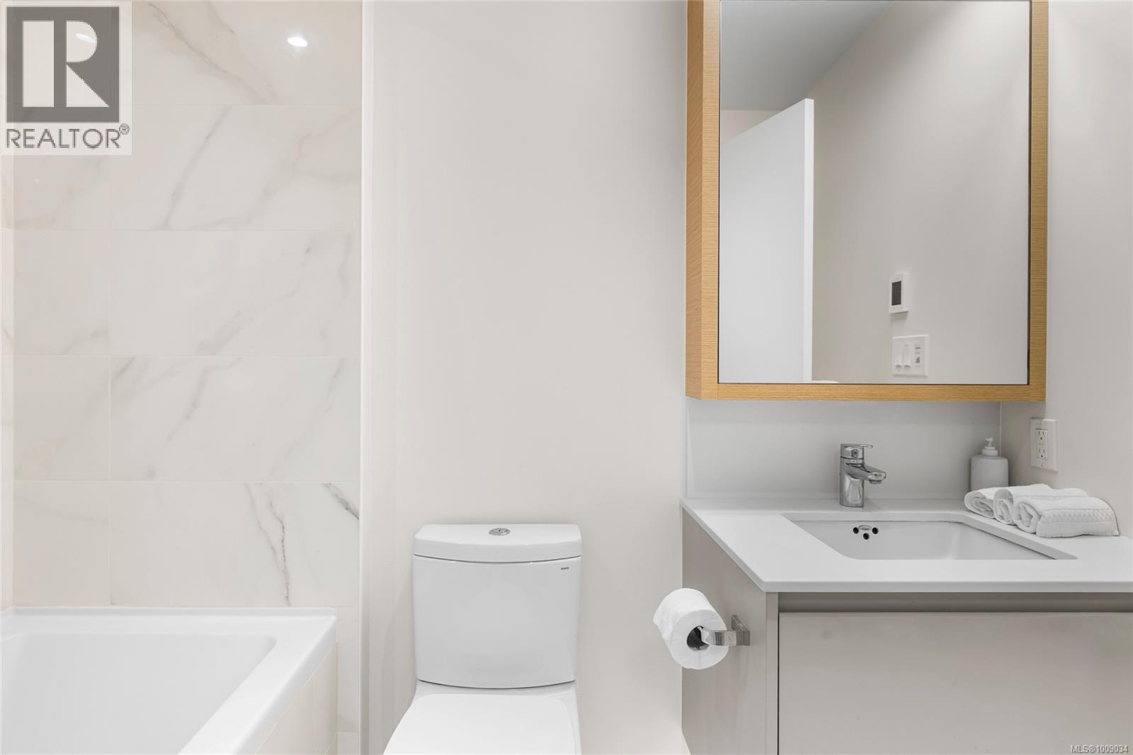 304 550 Michigan St, Victoria, British Columbia  V8V 0G3 - Photo 35 - 1009034