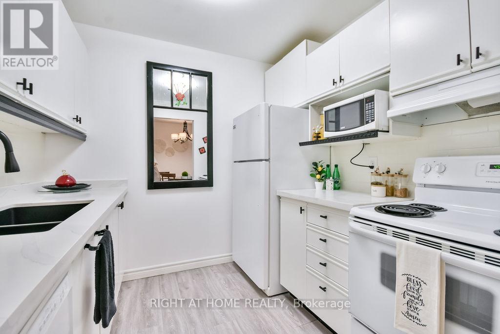 B6 - 179 Edgehill Drive, Barrie, Ontario  L4N 1L9 - Photo 11 - S12628882