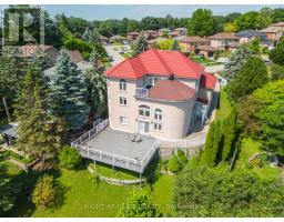 11 THACKERAY CRESCENT, Barrie, Ontario
