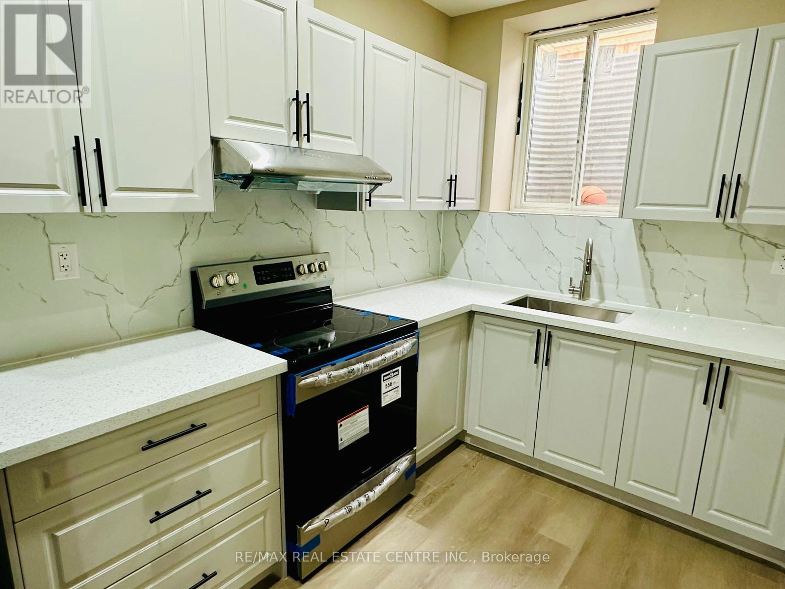 3 Elverton Crescent, Brampton, Ontario  L7A 4Z4 - Photo 11 - W12628840