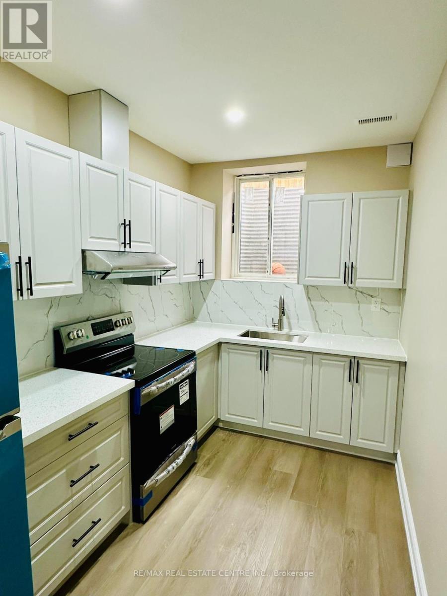 3 Elverton Crescent, Brampton, Ontario  L7A 4Z4 - Photo 12 - W12628840