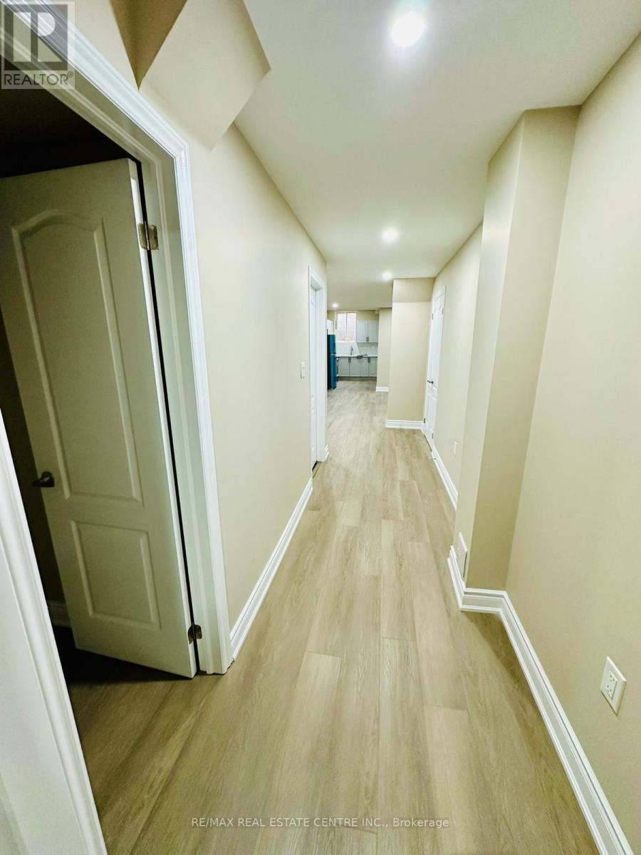 3 Elverton Crescent, Brampton, Ontario  L7A 4Z4 - Photo 6 - W12628840