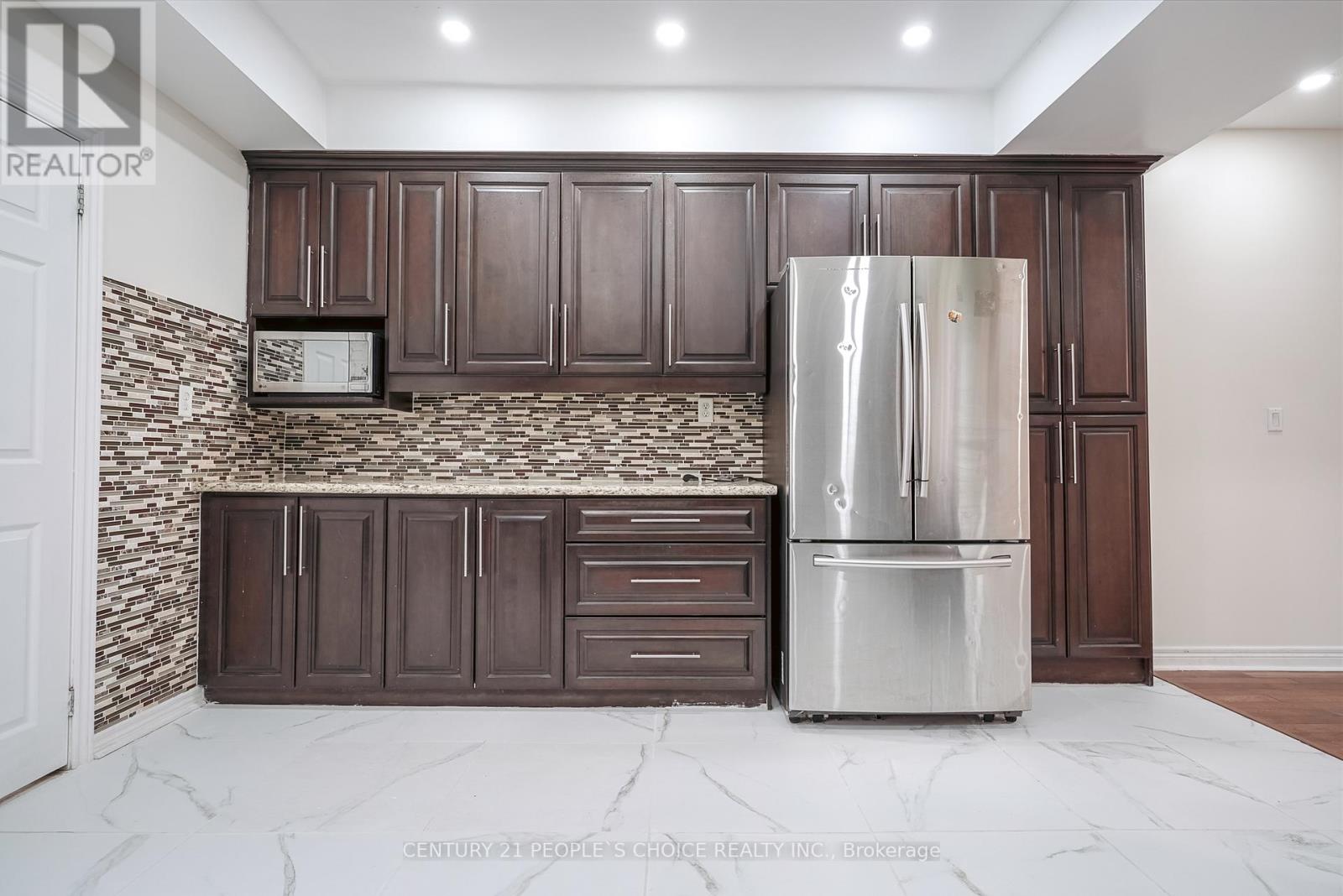 81 Pauline Avenue, Toronto, Ontario  M6H 3M7 - Photo 10 - W12628868