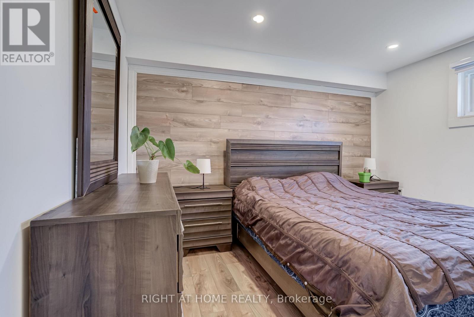 484 Kelvedon Mews, Mississauga, Ontario  L4Z 1G4 - Photo 10 - W12628886