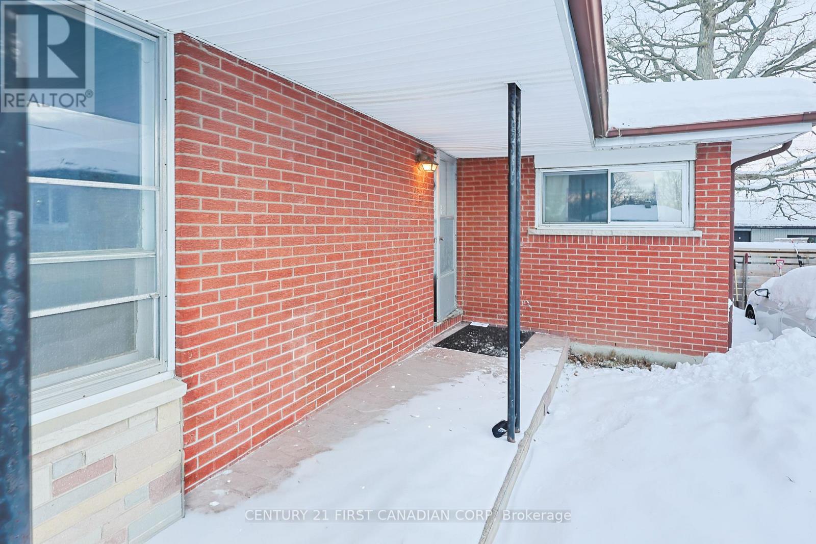 65 Irving Place, London East, Ontario  N5V 2H6 - Photo 17 - X12584732