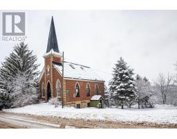 10 MILL STREET, Amaranth, Ontario