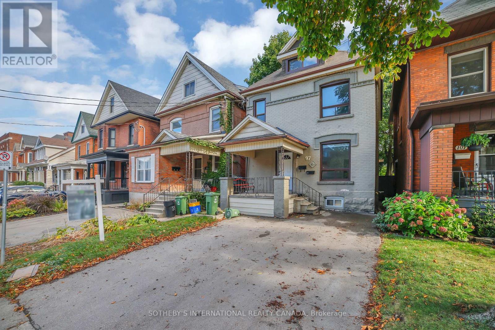 97 Garfield Avenue S, Hamilton, Ontario  L8M 2S3 - Photo 2 - X12628902