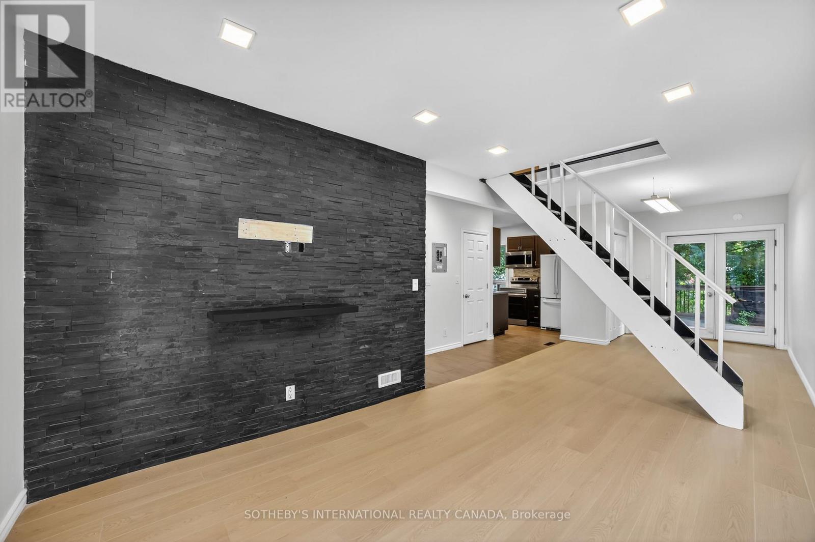 97 Garfield Avenue S, Hamilton, Ontario  L8M 2S3 - Photo 9 - X12628902