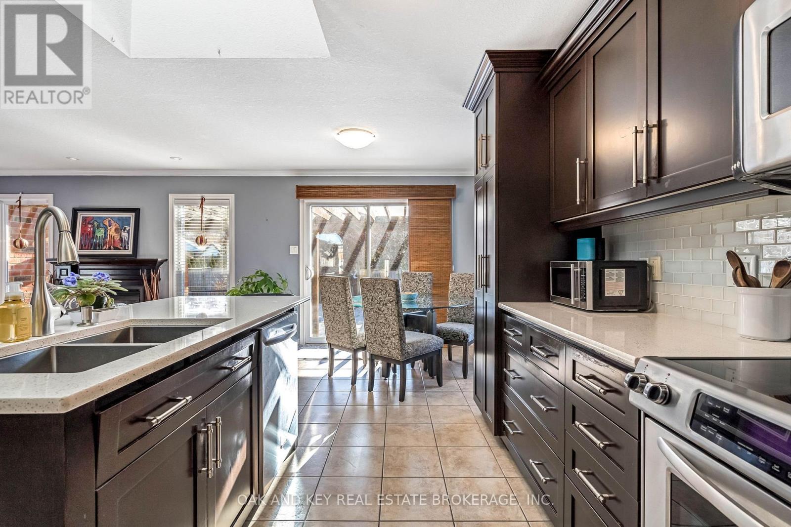 34 Fieldstone Crescent, Middlesex Centre, Ontario  N0L 1R0 - Photo 18 - X12628934