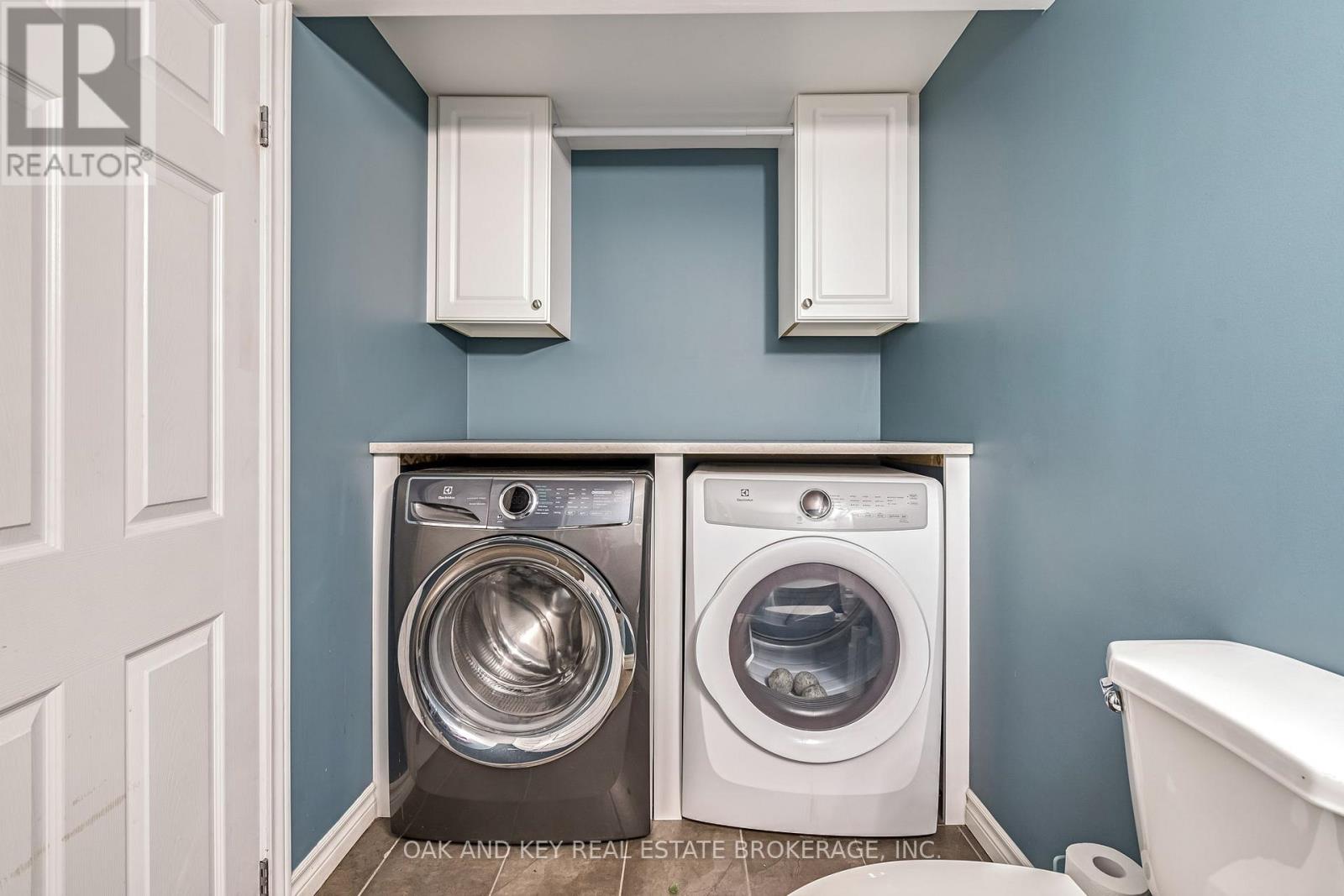 34 Fieldstone Crescent, Middlesex Centre, Ontario  N0L 1R0 - Photo 32 - X12628934