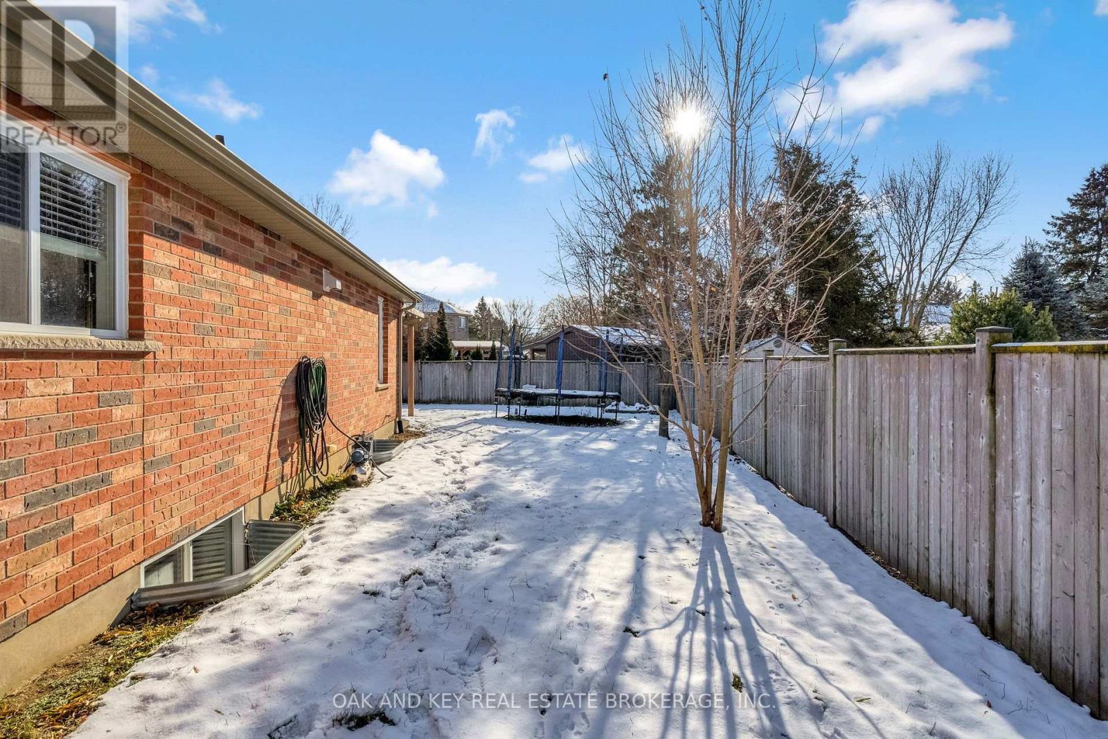 34 Fieldstone Crescent, Middlesex Centre, Ontario  N0L 1R0 - Photo 33 - X12628934