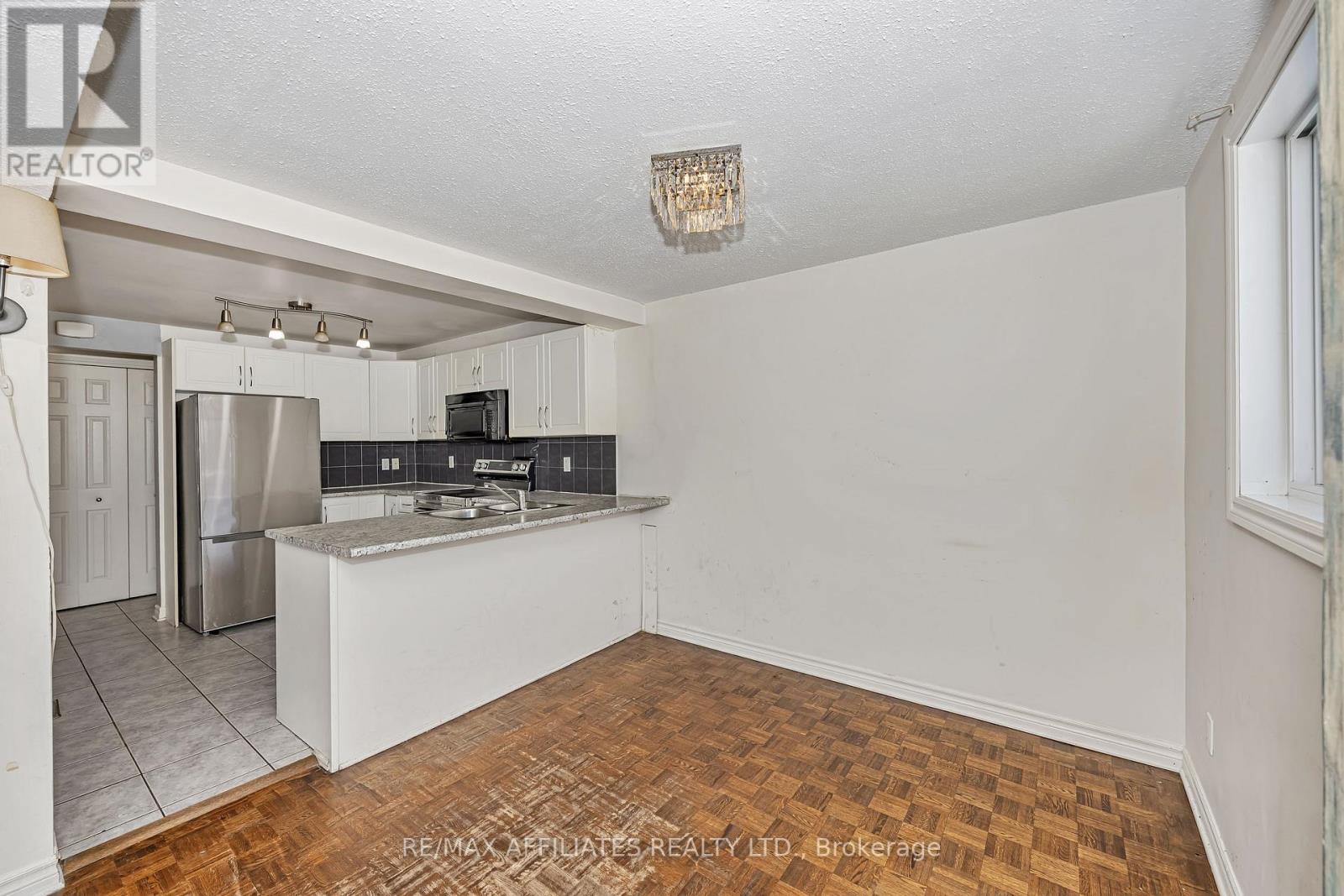 67 - 392 Garden Glen Private, Ottawa, Ontario  K2G 1E4 - Photo 11 - X12628914