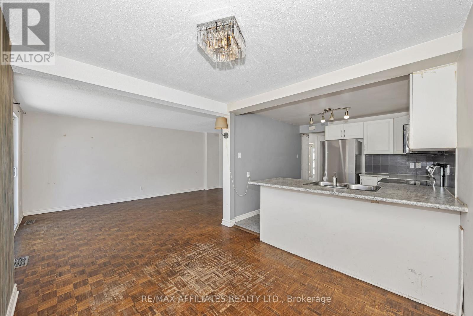 67 - 392 Garden Glen Private, Ottawa, Ontario  K2G 1E4 - Photo 12 - X12628914