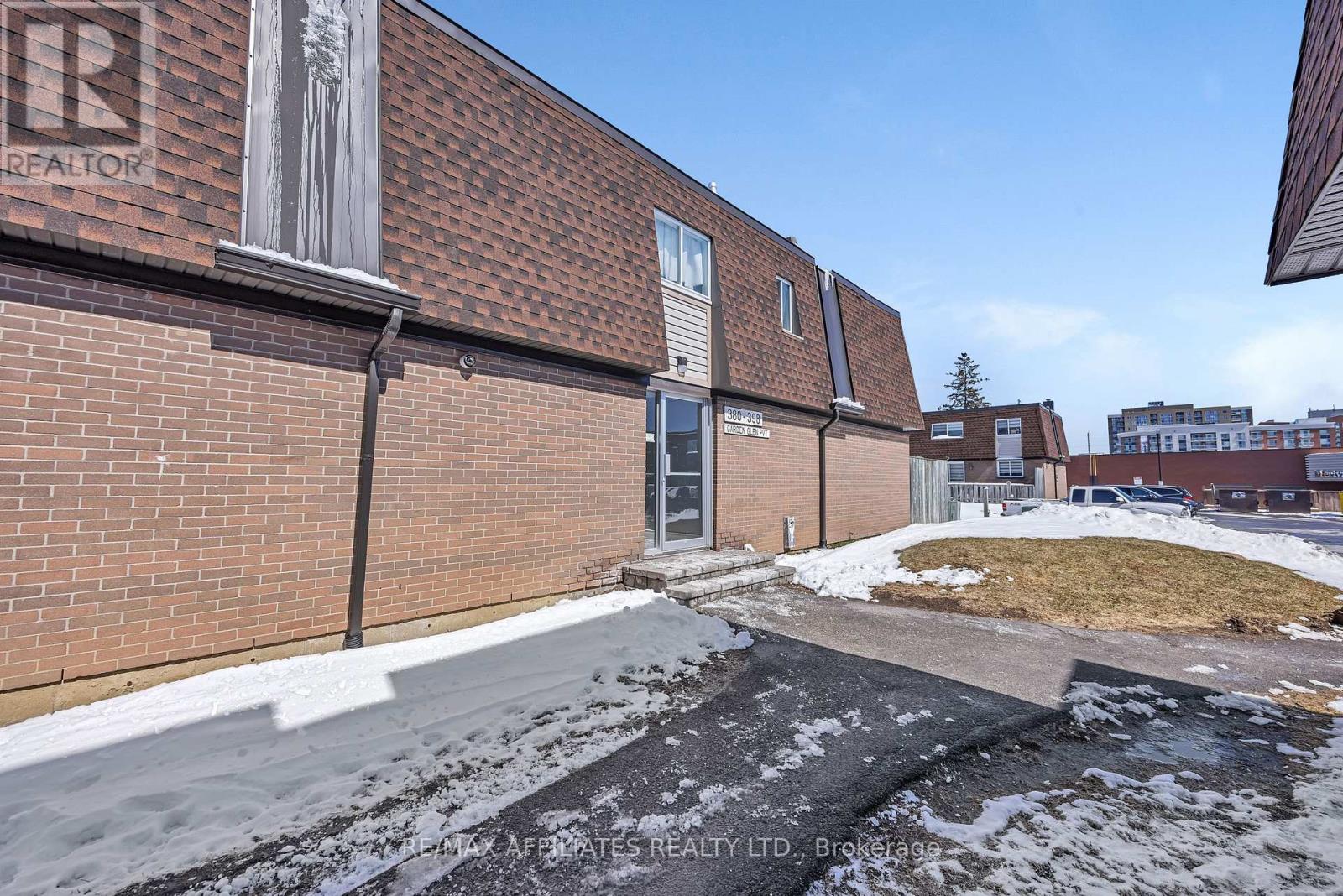 67 - 392 Garden Glen Private, Ottawa, Ontario  K2G 1E4 - Photo 5 - X12628914