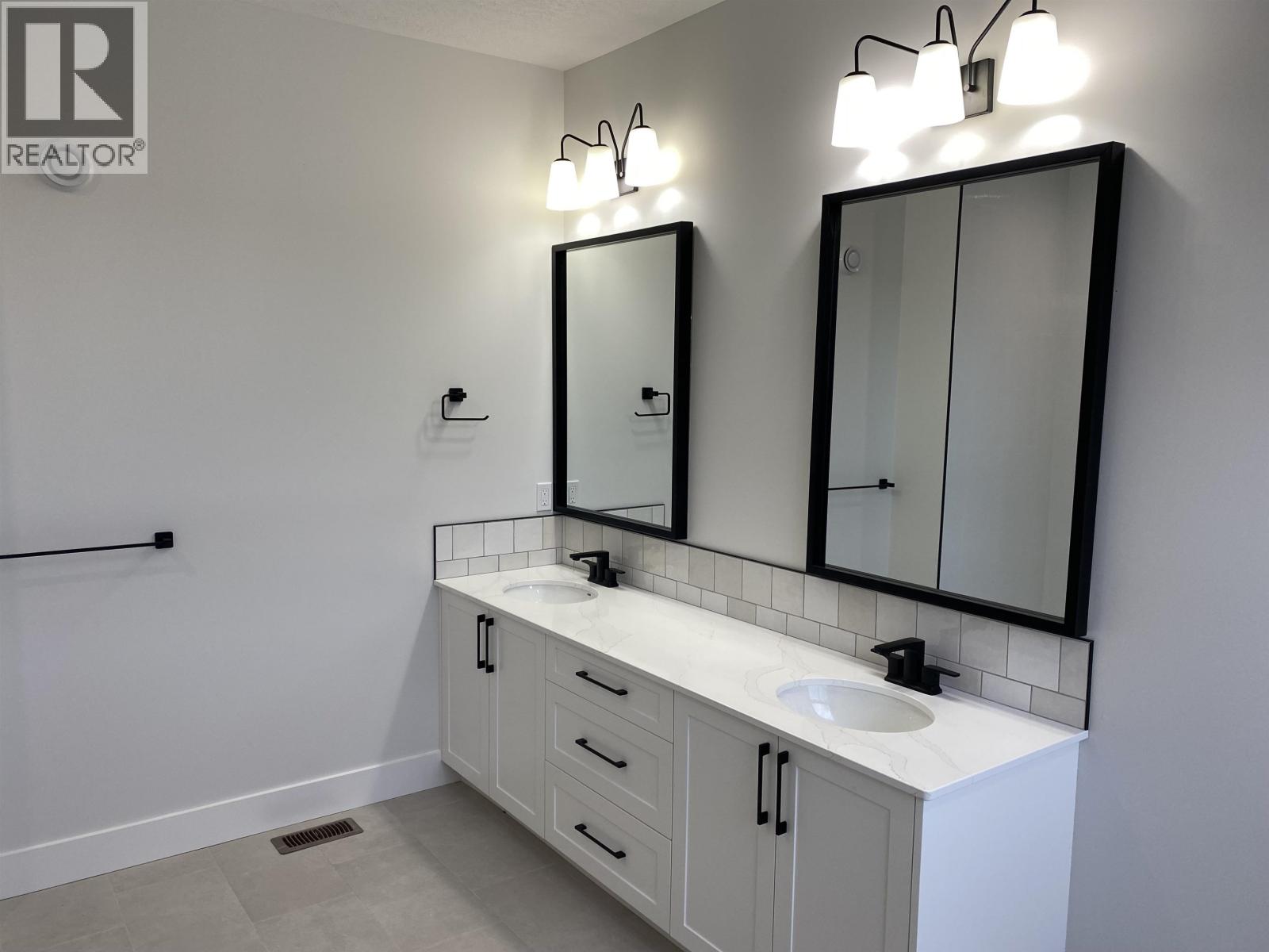 7428 Foxridge Avenue, Prince George, British Columbia  V2N 0H2 - Photo 16 - R3063235