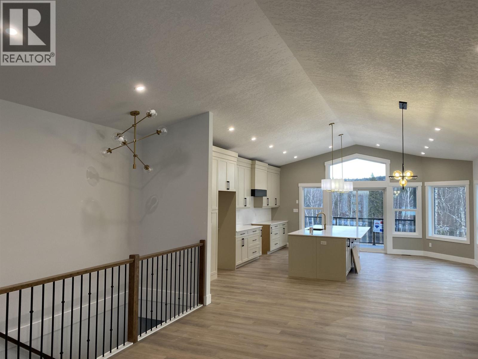 7428 Foxridge Avenue, Prince George, British Columbia  V2N 0H2 - Photo 14 - R3063235