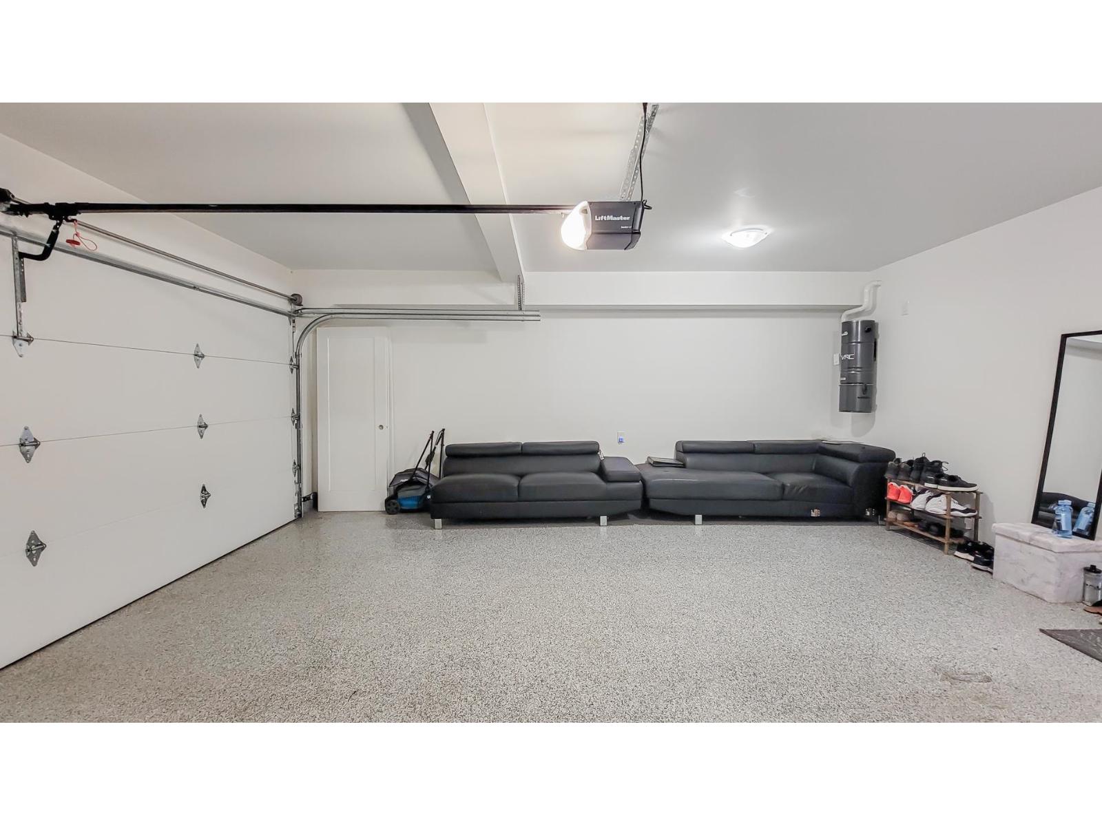 8163 202 Street, Langley, British Columbia V2Y 3K2 - Photo 34 - R3073623