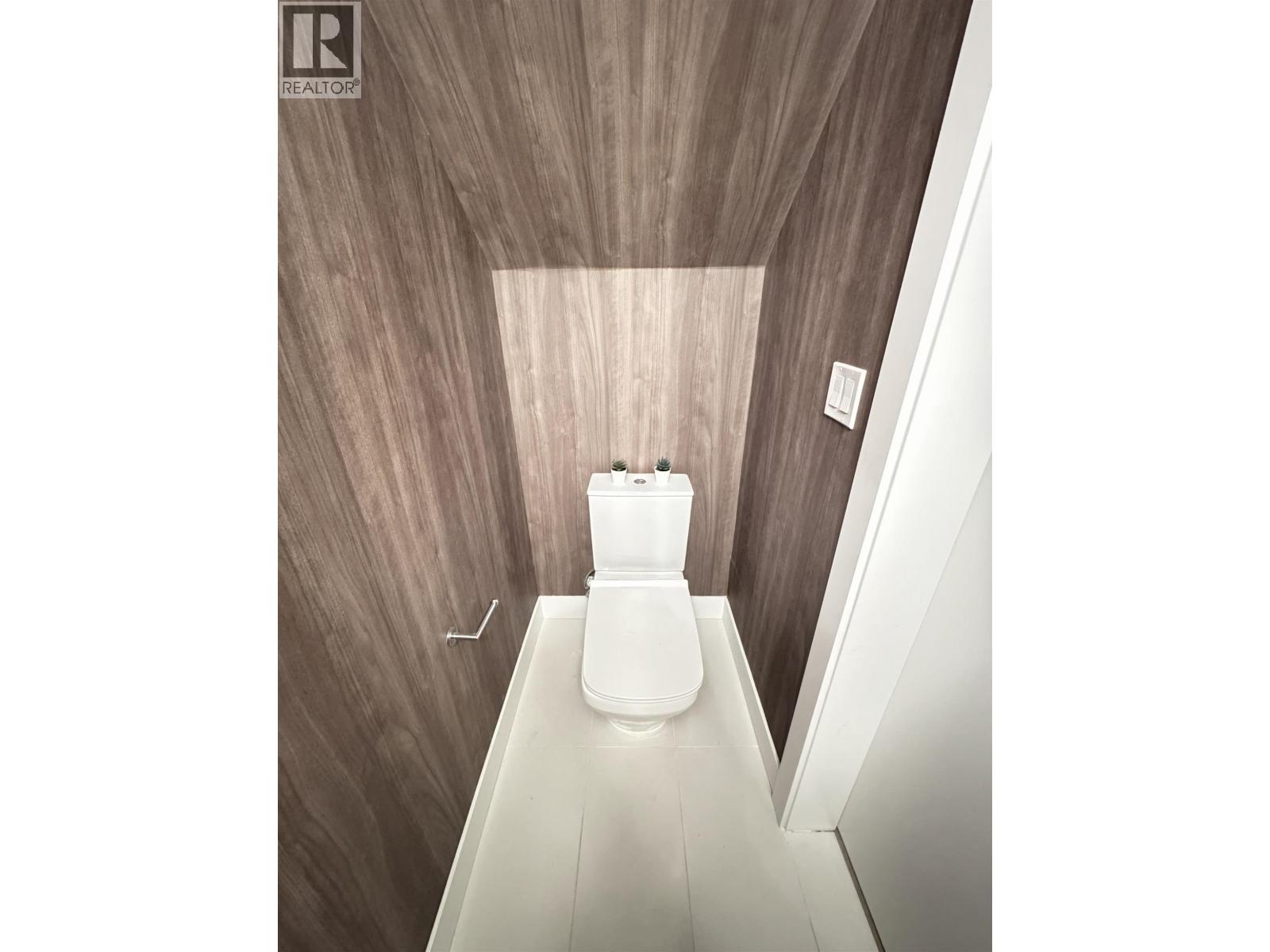 7 5122 Canada Way, Burnaby, British Columbia V5E 0C3 - Photo 10 - R3069035