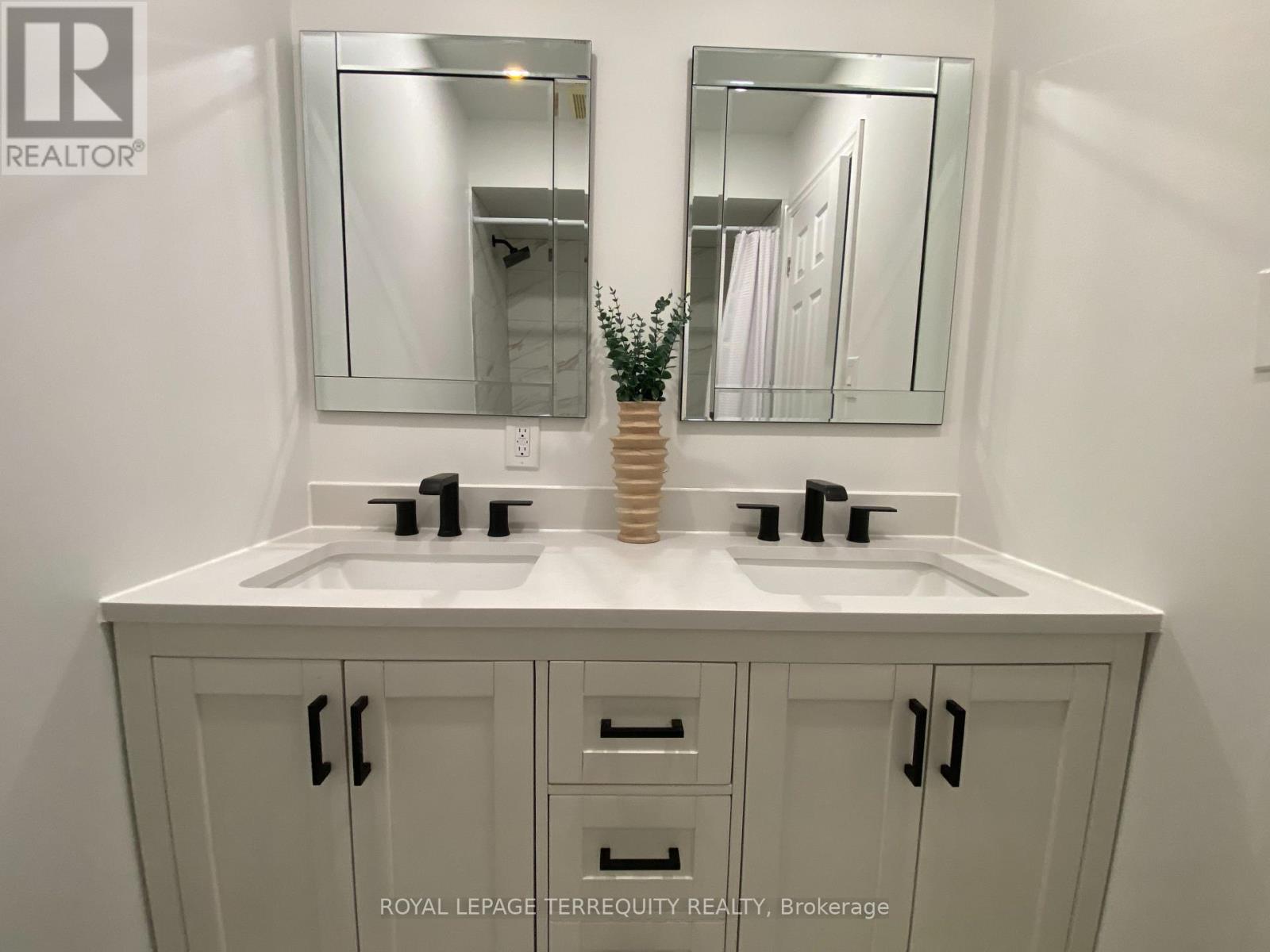 28 Festival Drive, Toronto, Ontario  M2R 3V1 - Photo 15 - C12333374