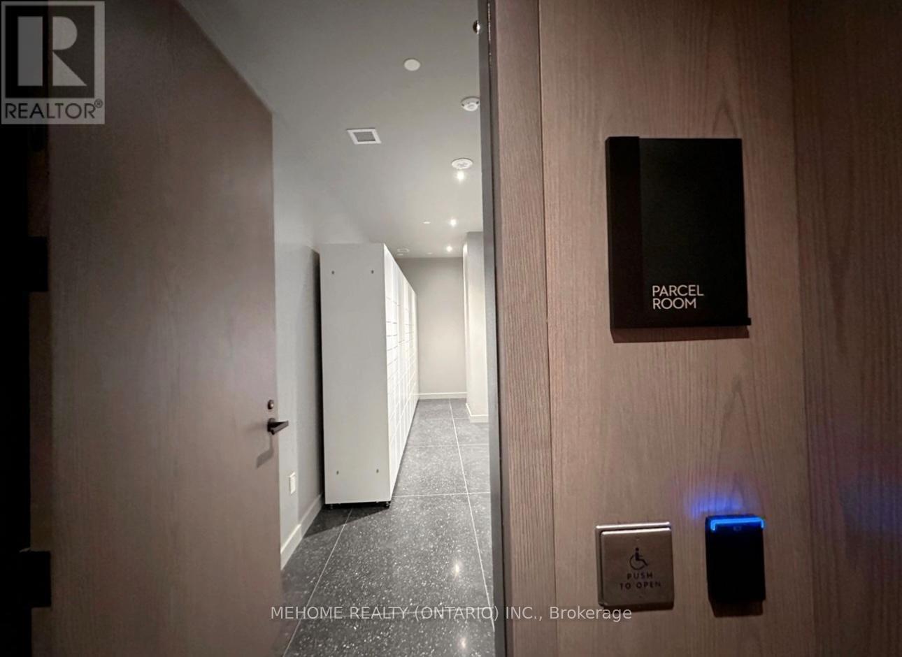 3915 - 8 Interchange Way, Vaughan, Ontario  L4K 5Z7 - Photo 14 - N12628912