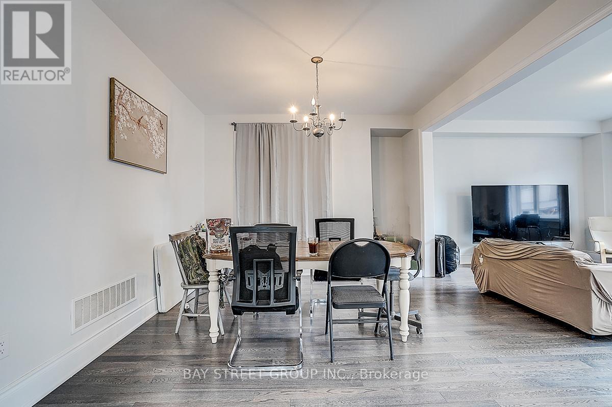 19 Nigh Drive, Markham, Ontario  L3S 0G4 - Photo 12 - N12628924