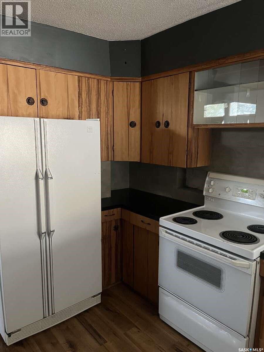 506 1st Avenue W, Leader, Saskatchewan  S0N 1H0 - Photo 10 - SK025552