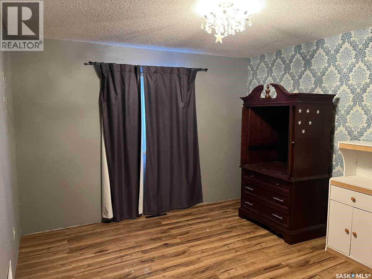 506 1st Avenue W, Leader, Saskatchewan  S0N 1H0 - Photo 17 - SK025552
