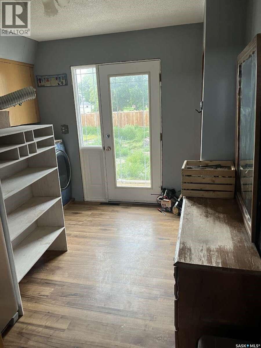 506 1st Avenue W, Leader, Saskatchewan  S0N 1H0 - Photo 21 - SK025552