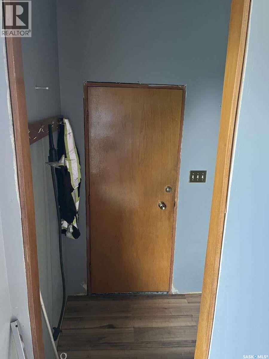 506 1st Avenue W, Leader, Saskatchewan  S0N 1H0 - Photo 23 - SK025552